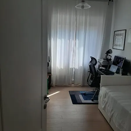 Room For Rent In Roma Conca D'Oro Near Subway Line B Esterno foto